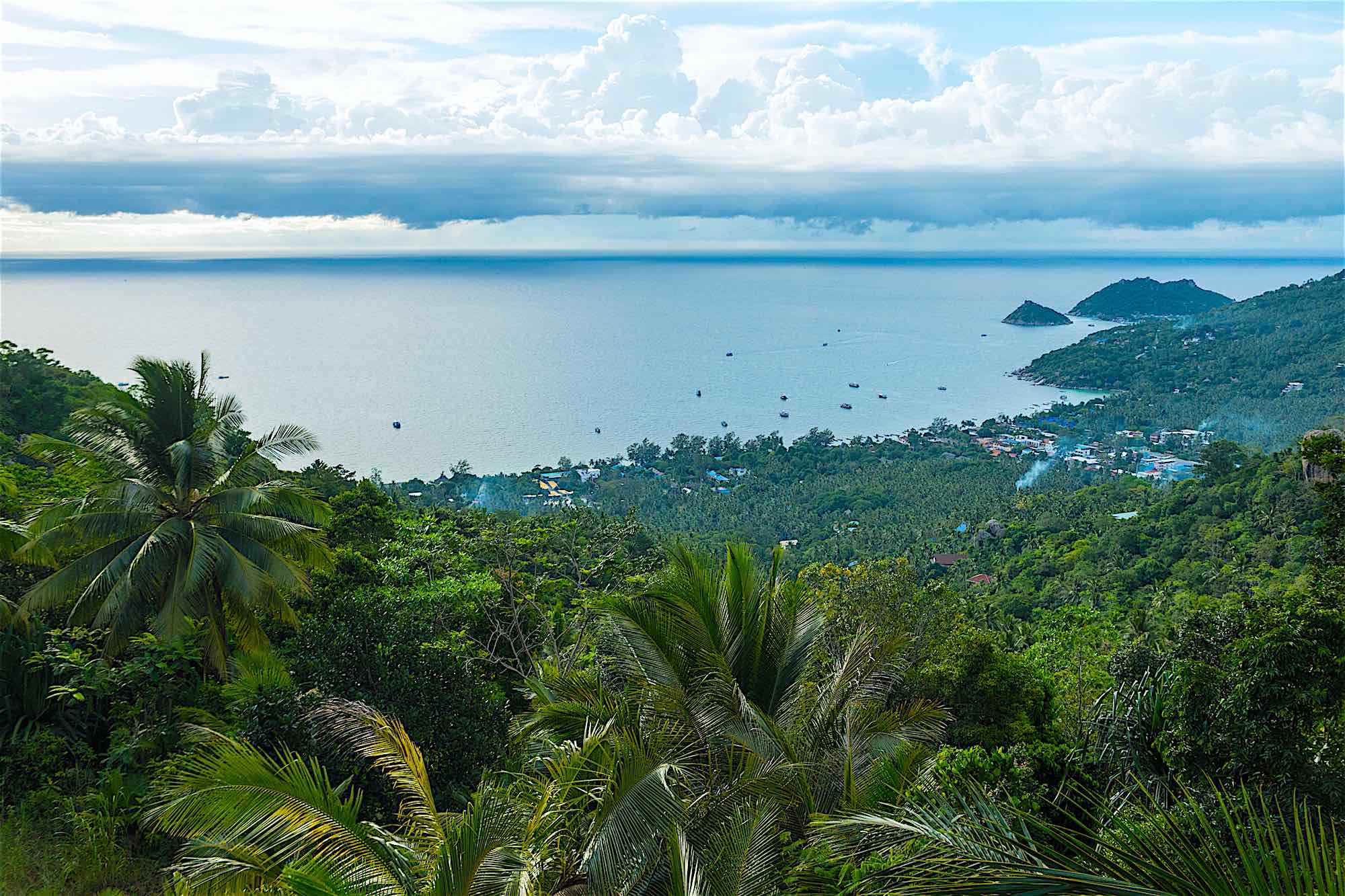 www.thefunkyturtle.com-two-views-viewpoint-koh-tao