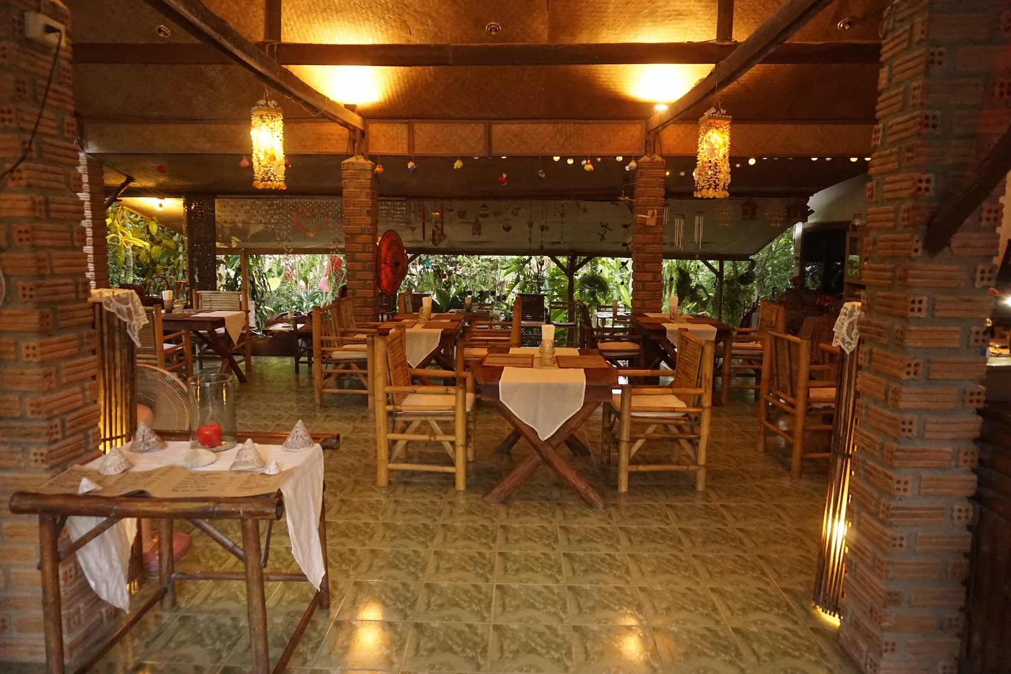 www.thefunkyturtle.com thaita italian restaurant on koh tao