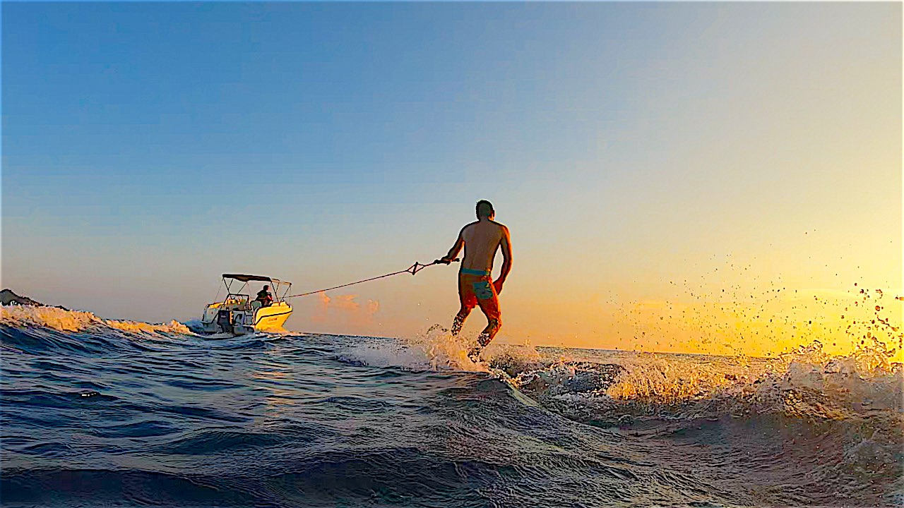 www.thefunkyturtle.com wakeboarding on koh tao