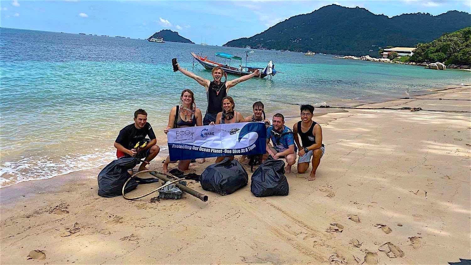 www.thefunkyturtle.com beach clean ups on koh tao