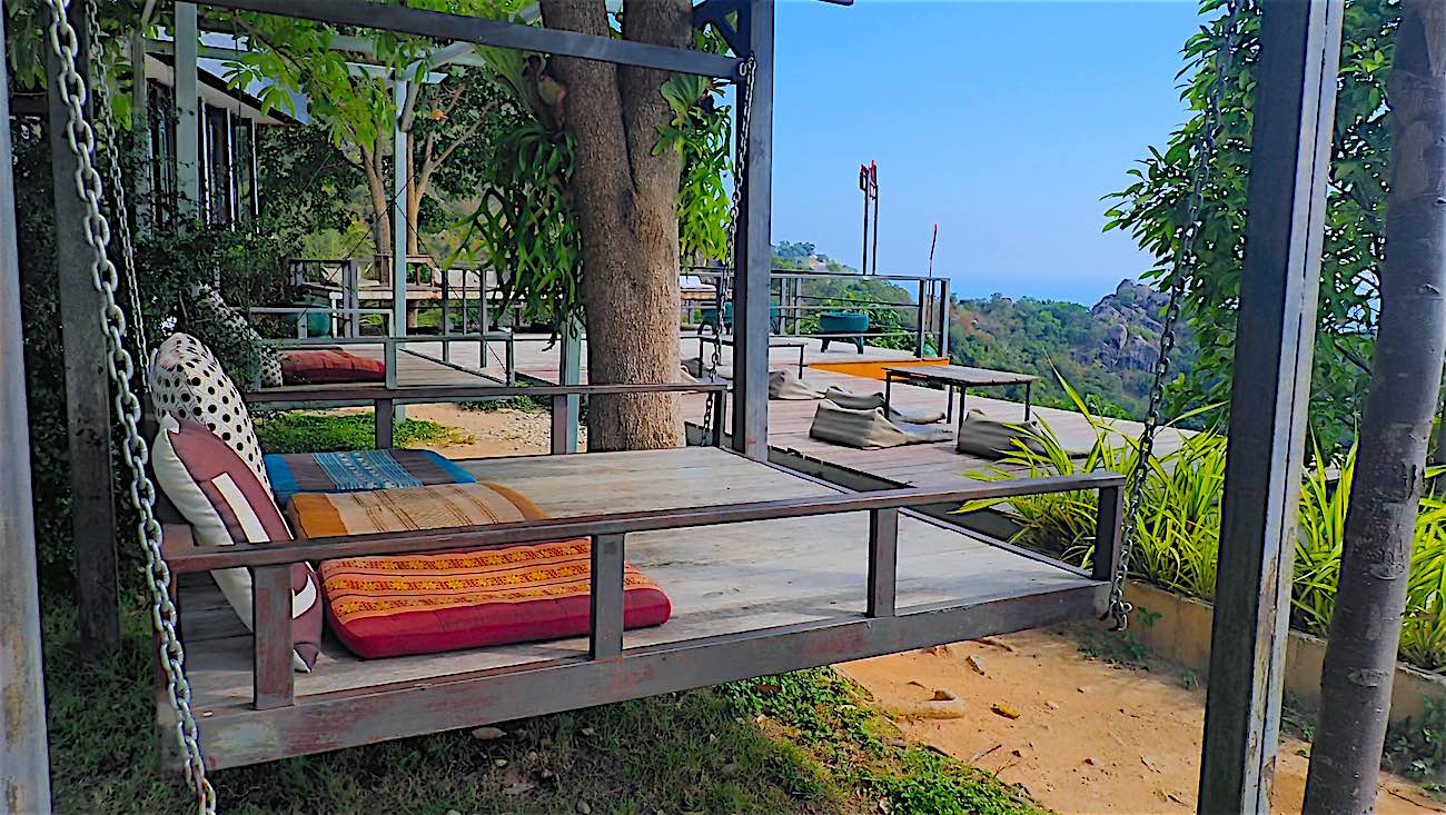 www.thefunkyturtle.com relax at love koh tao viewpoint