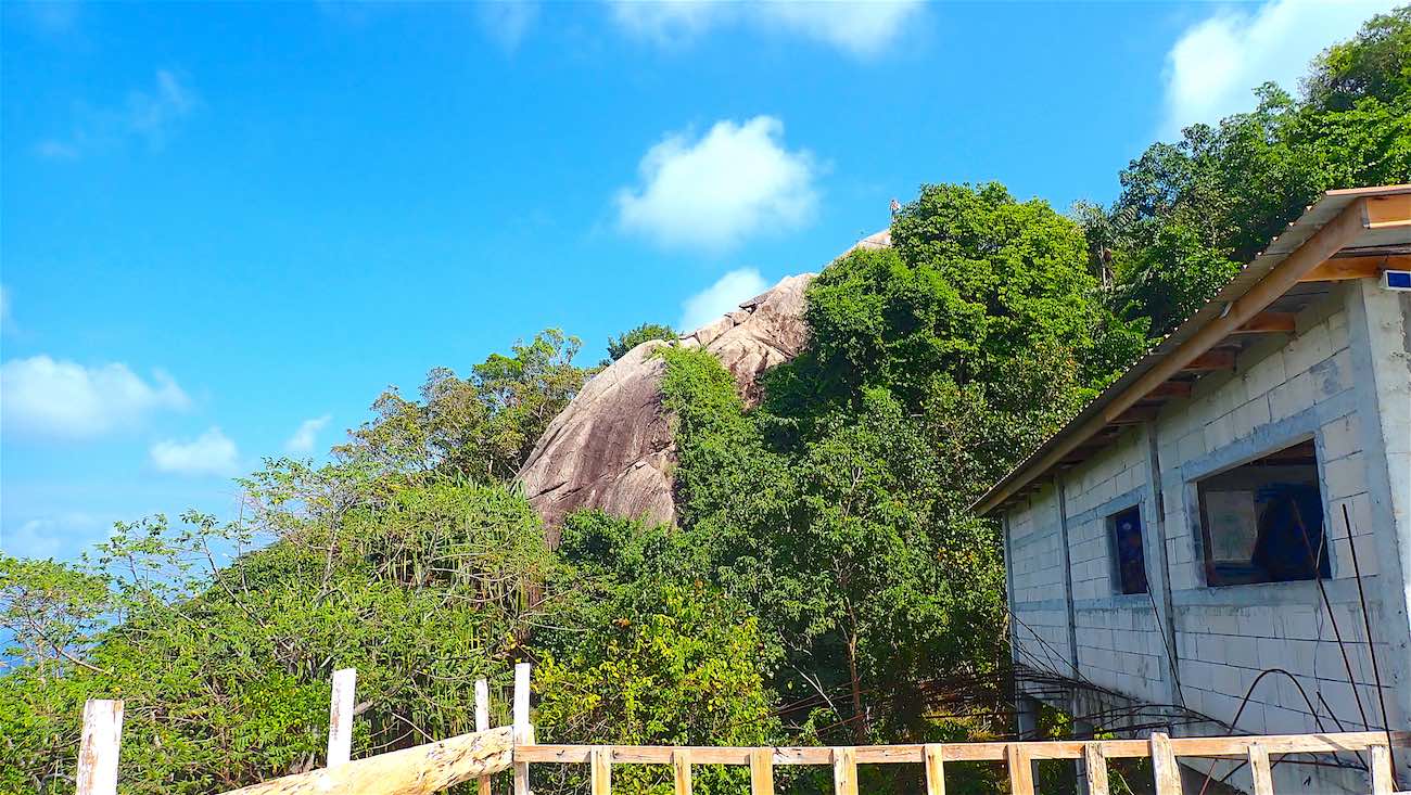 www.thefunkyturtle.com abandoned resort fraggle rock viewpoint koh tao