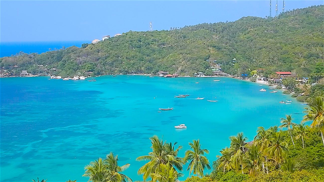 www.thefunkyturtle.com chalok baan kao from sun suwan 360 bar and viewpoint koh tao