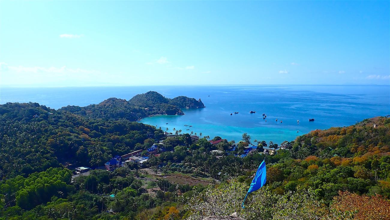 www.thefunkyturtle.com deisha viewpoint facing koh phangan koh tao