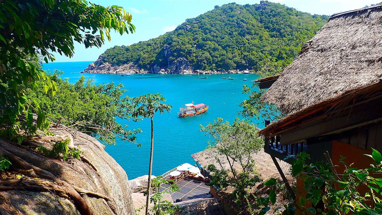 www.thefunkyturtle.com stunning scenery at mango bay koh tao