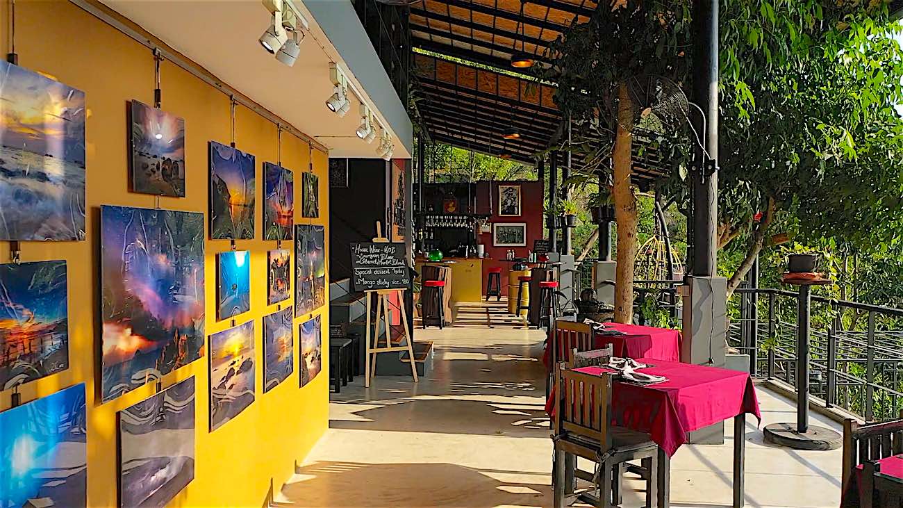 www.thefunkyturtle.com koh tao art gallery and restaurant