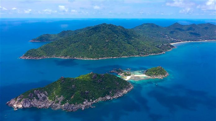 Amazing Koh Nang Yuan Island thefunkyturtle.com what to do on koh nang yuan island